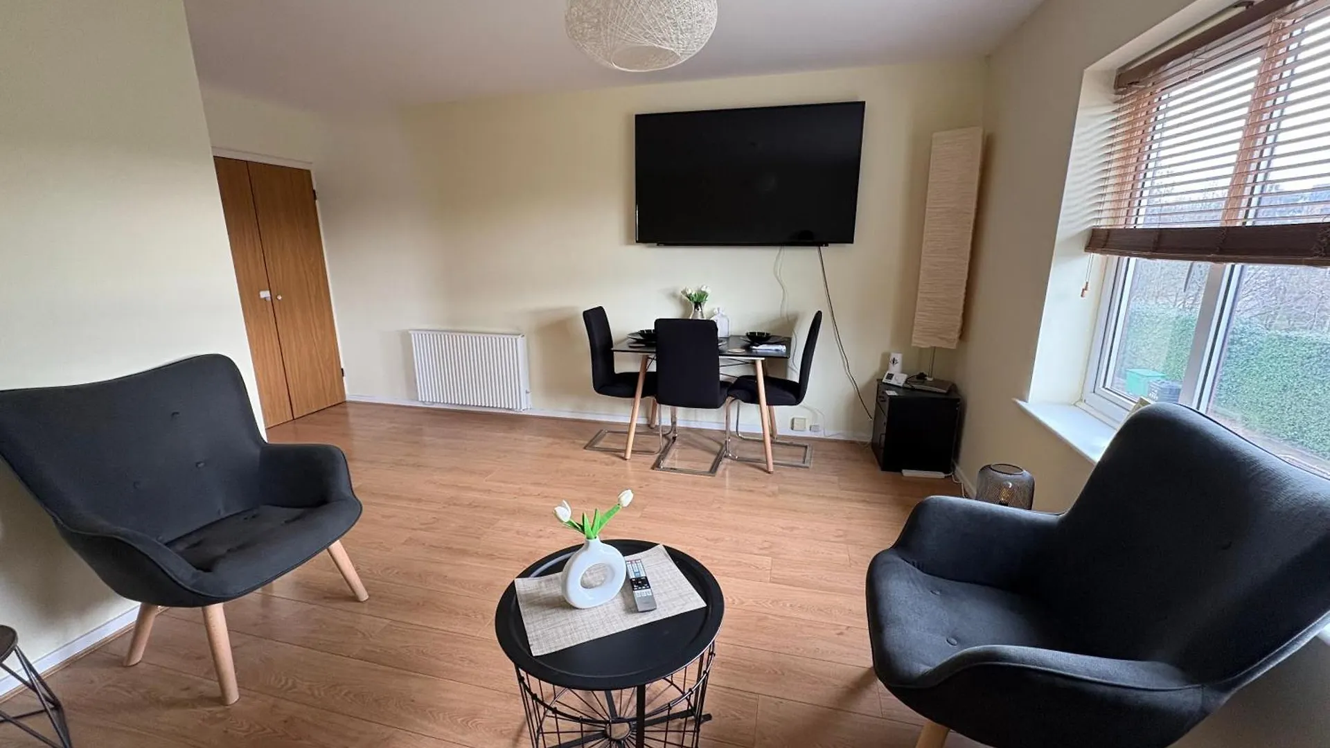 Misk Homes Uxbridge Apartment