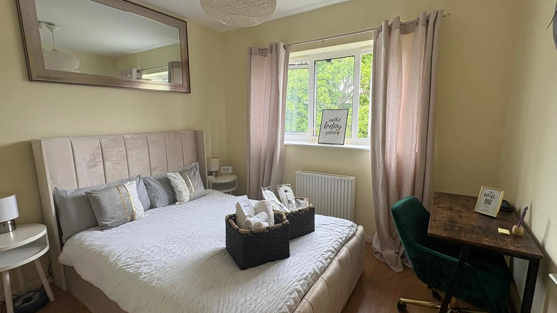 Apartment Misk Homes Uxbridge